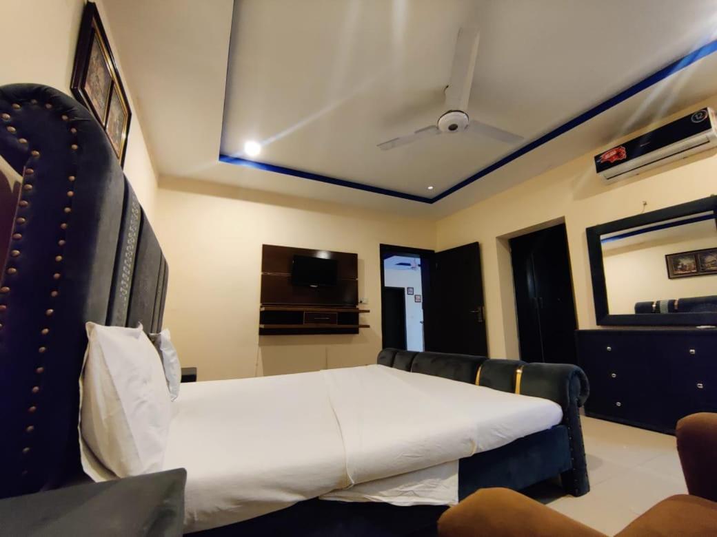 Luxury Guest Rooms Rávalpindí Exteriér fotografie